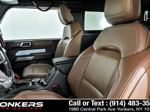 Used 2023 Ford Bronco Heritage Edition AWD/4WD image 12