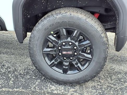 New 2026 GMC Sierra 2500 AT4 w/ AT4 Premium Plus Package AWD/4WD image 35