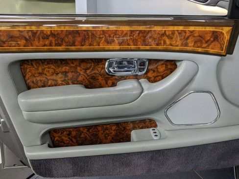 Used 2000 Rolls-Royce Silver Seraph image 33