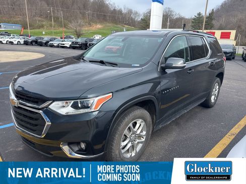 Used 2021 Chevrolet Traverse LT w/ LPO, 'HIT The Road' Package image 4