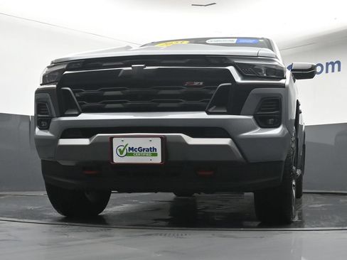 Used 2023 Chevrolet Colorado Z71 w/ Z71 Convenience Package 2 AWD/4WD image 7