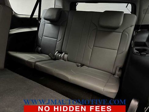 Used 2018 Chevrolet Suburban LT AWD/4WD image 17