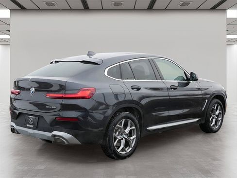 Used 2024 BMW X4 xDrive30i w/ Premium Package image 5