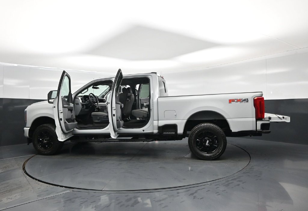 Used 2026 Ford F250 XL w/ STX Appearance Package AWD/4WD image 27