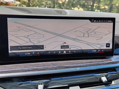 Used 2026 BMW X7 M60i image 14