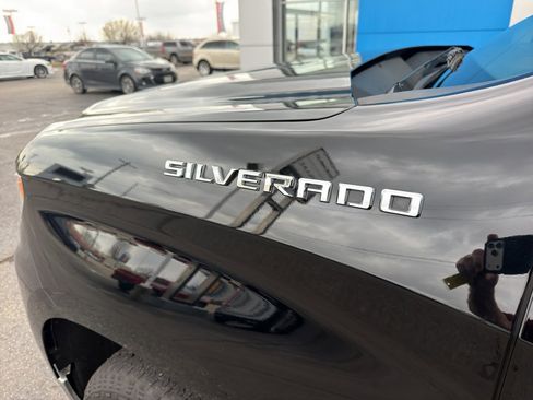 Used 2023 Chevrolet Silverado 1500 LT image 7