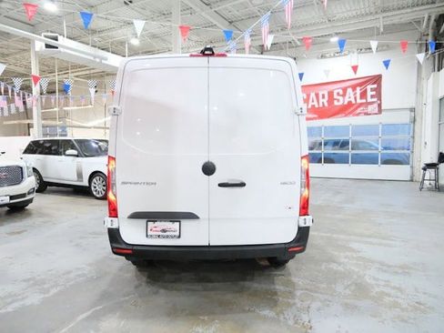 Used 2019 Mercedes-Benz Sprinter 1500 w/ Driver Convenience Package image 7