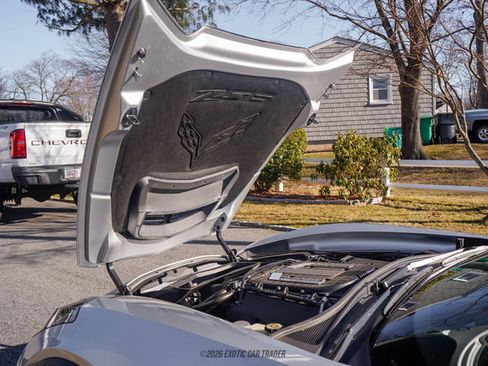 Used 2015 Chevrolet Corvette Z06 w/ 3LZ Preferred Equipment Group image 30