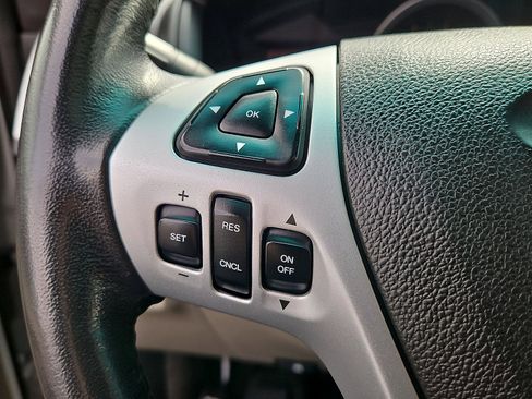 Used 2011 Ford Explorer XLT w/ 201A Rapid Spec Order Code FWD image 17