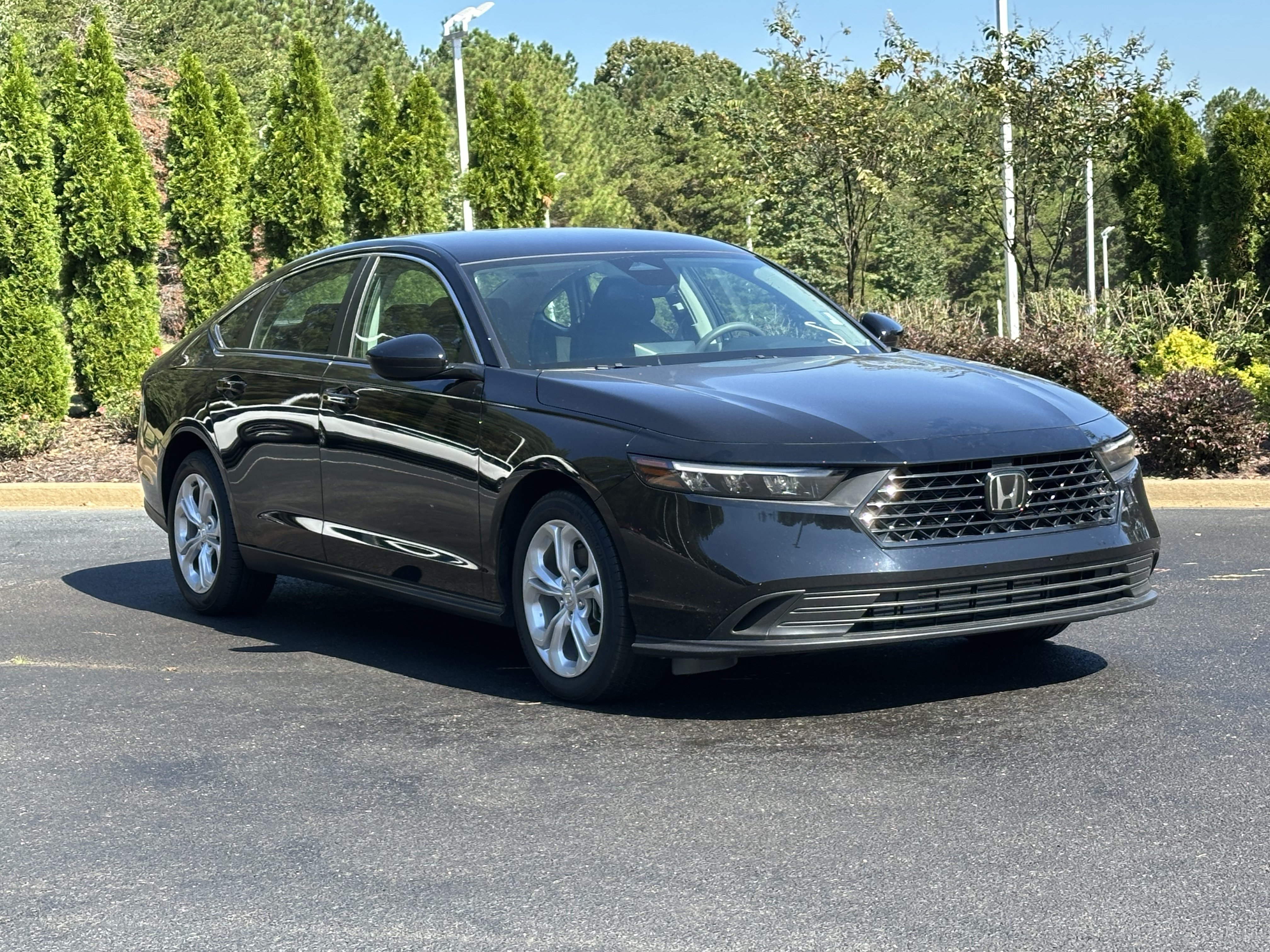 Certified 2025 Honda Accord LX image 2
