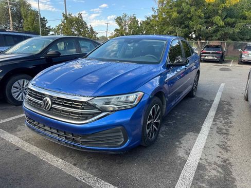 Used 2022 Volkswagen Jetta S w/ IQ.Drive Package image 2