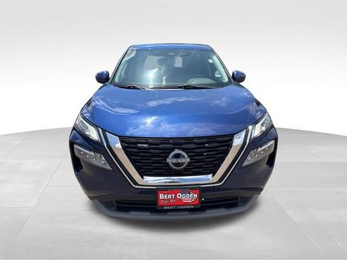 Certified 2023 Nissan Rogue SV FWD image 2