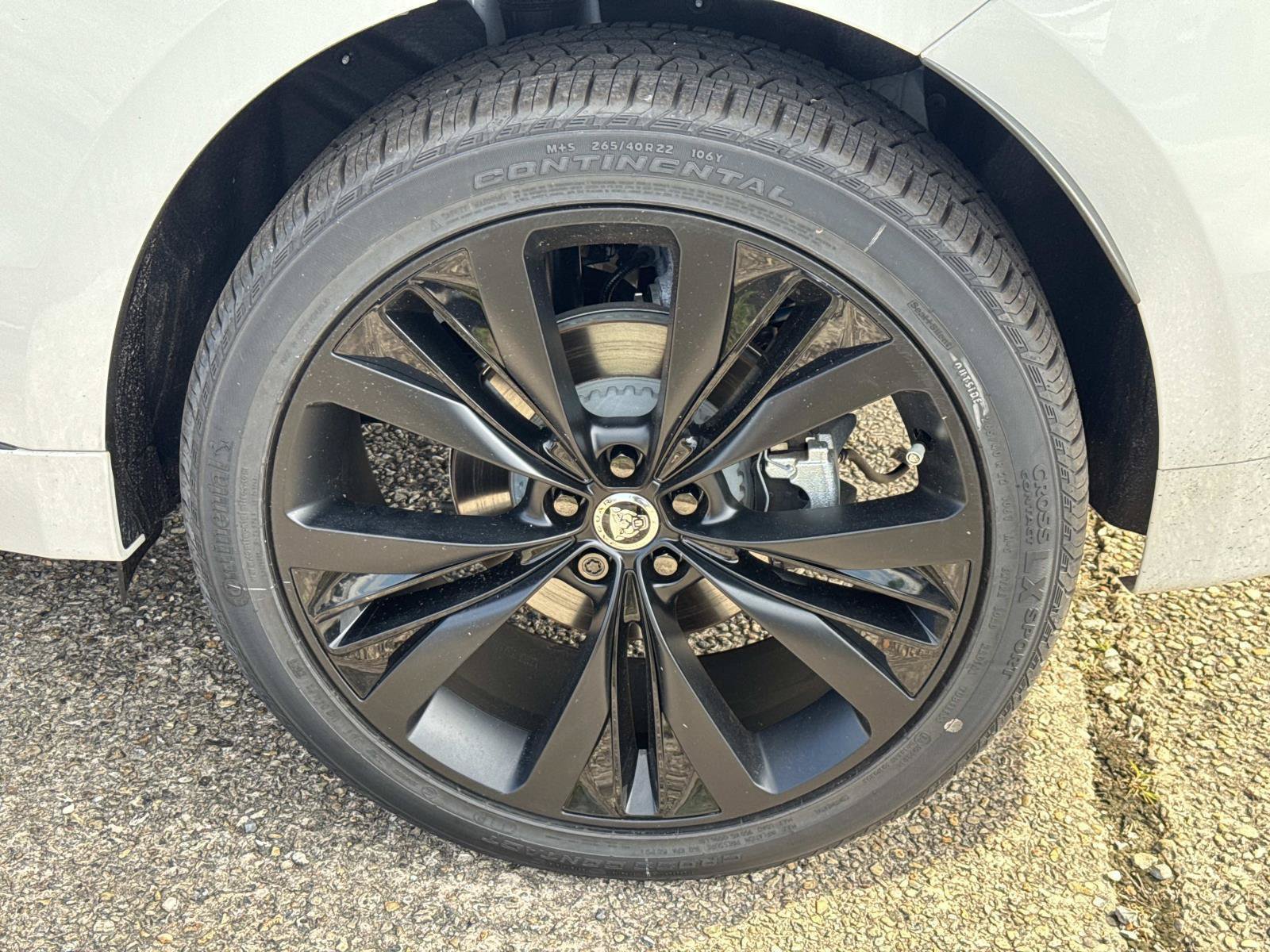 New 2026 Jaguar F-PACE R-Dynamic S AWD/4WD image 3