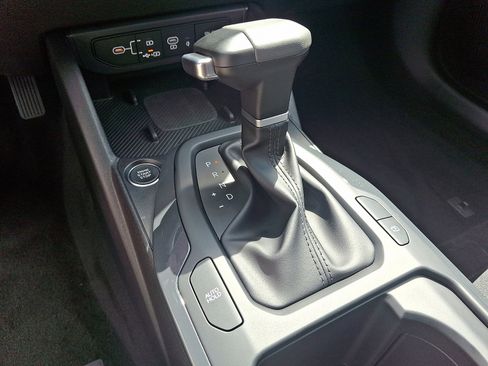 New 2025 Kia K4 EX image 15