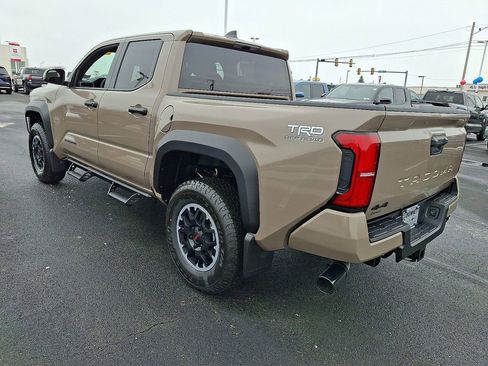 New 2026 Toyota Tacoma TRD Off-Road AWD/4WD image 5