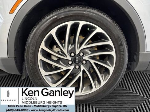 Used 2020 Lincoln Nautilus Reserve FWD image 27