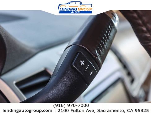 Used 2007 Cadillac Escalade AWD w/ Information Package image 17