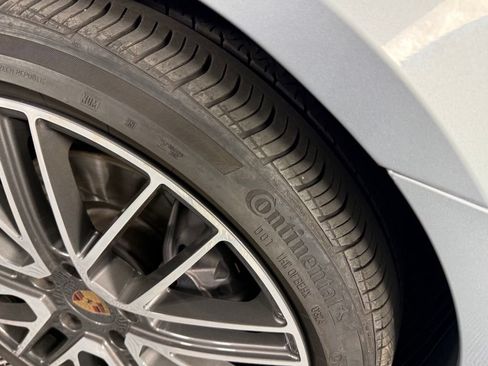 Certified 2024 Porsche Panamera 4 AWD/4WD image 18