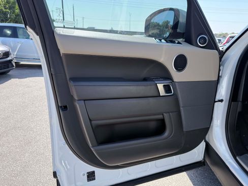 Used 2019 Land Rover Range Rover Sport HSE AWD/4WD image 11