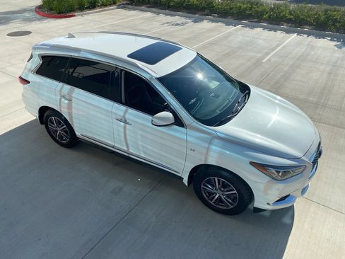 Used 2019 INFINITI QX60 Luxe w/ Essential Package AWD/4WD image 10