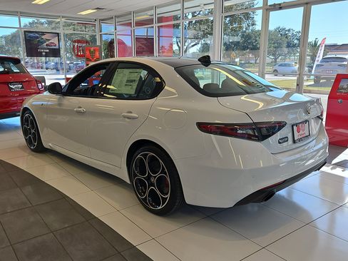 New 2024 Alfa Romeo Giulia Ti image 3