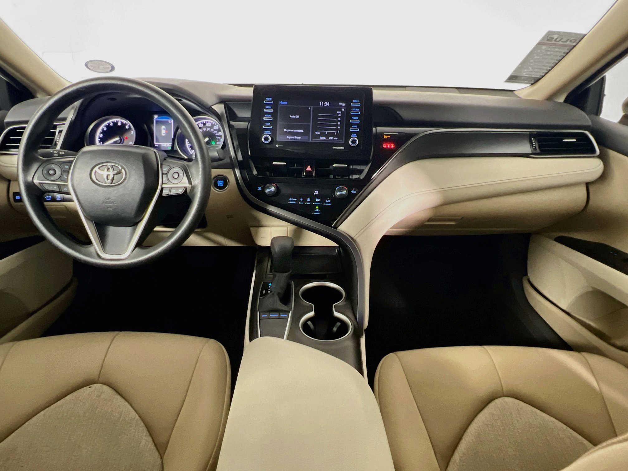 Used 2024 Toyota Camry LE w/ Convenience Package FWD image 30