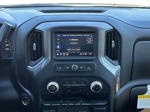 New 2026 GMC Sierra 2500 Pro w/ Convenience Package image 4