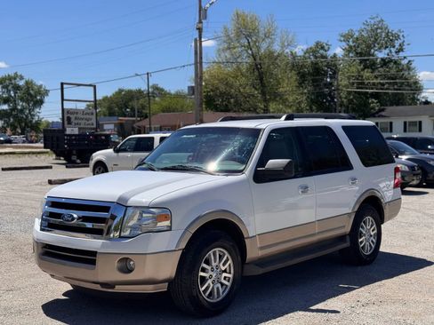 Used 2011 Ford Expedition XLT w/ 201A Rapid Spec Order Code RWD image 9