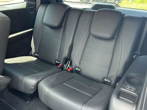 Used 2025 Mercedes-Benz GLS 450 4MATIC image 16
