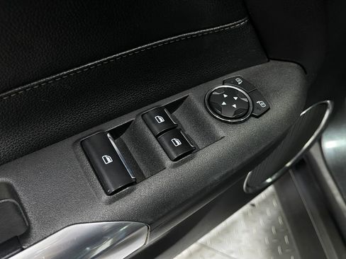 Used 2018 Ford Mustang Premium image 15