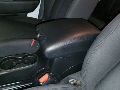 Used 2017 Jeep Wrangler Unlimited Sport w/ Quick Order Package 24S image 28