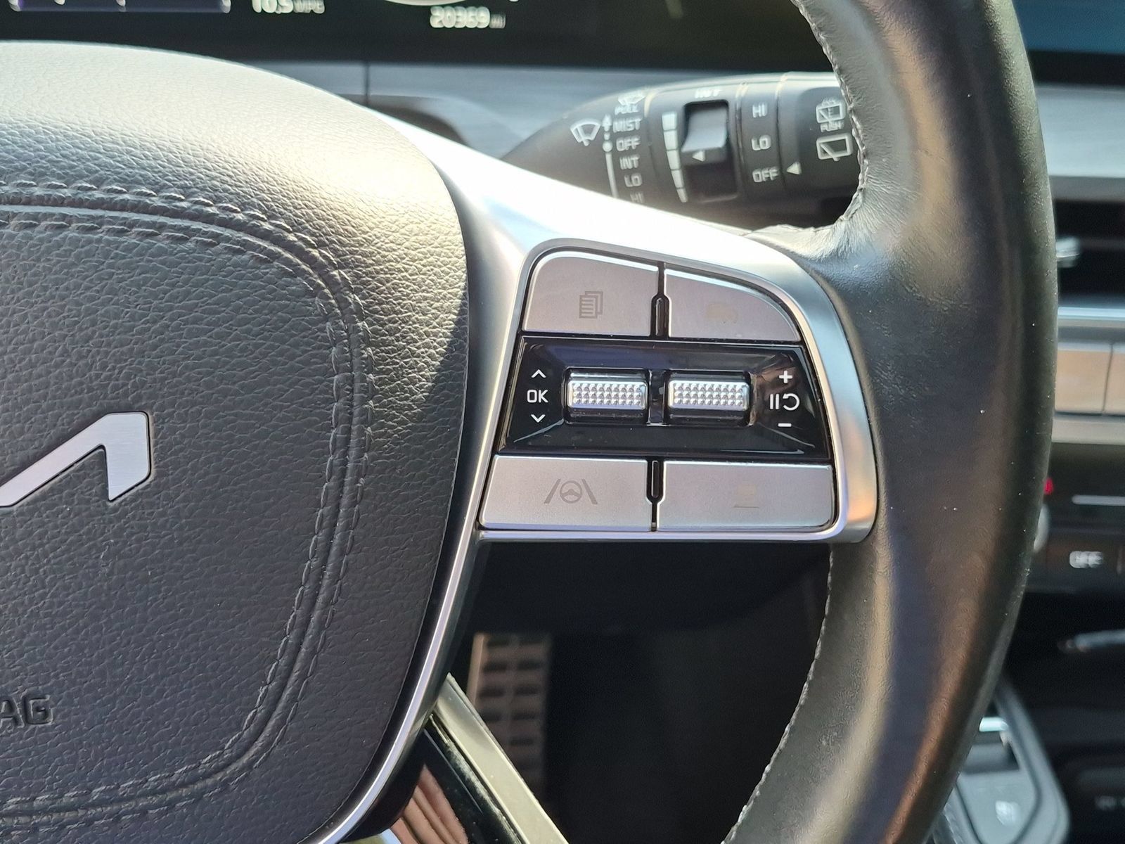 Used 2024 Kia Telluride SX X-Pro AWD/4WD image 17