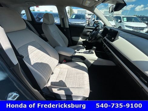 Used 2024 Honda HR-V LX image 29