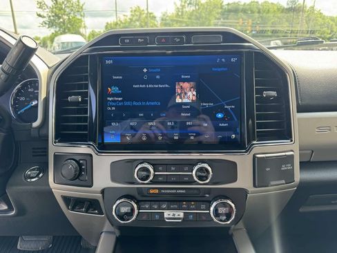 Used 2022 Ford F350 Lariat w/ Lariat Ultimate Package AWD/4WD image 24