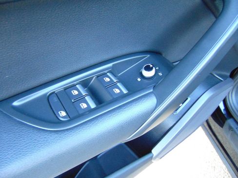 Used 2018 Audi Q5 2.0T Premium image 8