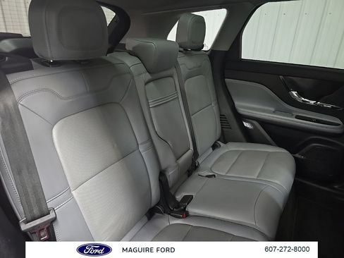 Used 2021 Lincoln Corsair AWD w/ Premium Package image 14