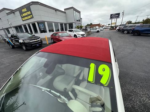 Used 2019 FIAT 500 Pop image 16