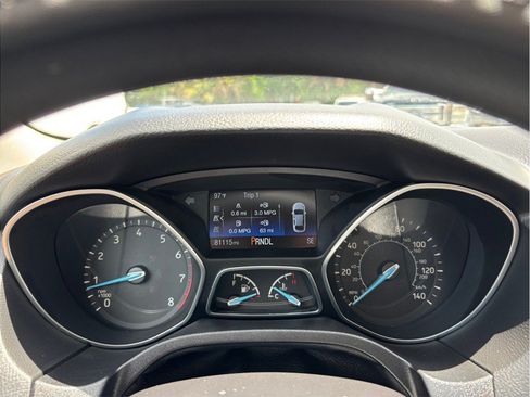 Used 2016 Ford Focus SE FWD image 17