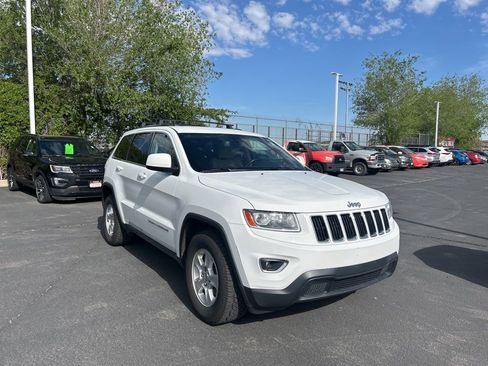 Used 2014 Jeep Grand Cherokee Laredo w/ Quick Order Package 23E image 2