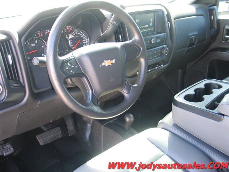 Used 2017 Chevrolet Silverado 3500 W/T AWD/4WD image 2