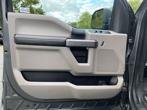 Used 2019 Ford F150 XLT image 10