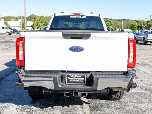 Used 2024 Ford F250 XLT w/ FX4 Off-Road Package image 10