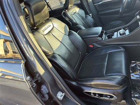 Used 2021 Jeep Grand Cherokee L Overland w/ Advanced Protech Group III image 27