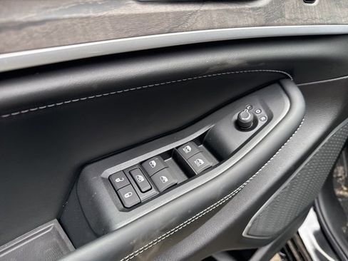 New 2026 Jeep Grand Cherokee Limited image 21