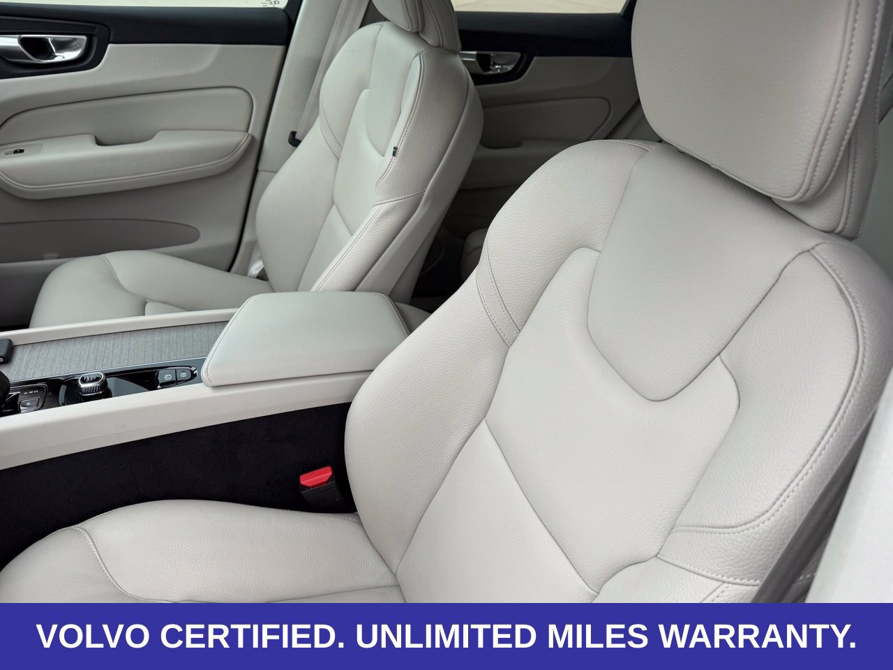 Certified 2024 Volvo XC60 B5 Plus w/ Protection Package Premier AWD/4WD image 28