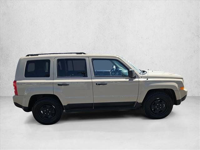 Used 2017 Jeep Patriot Sport FWD image 4