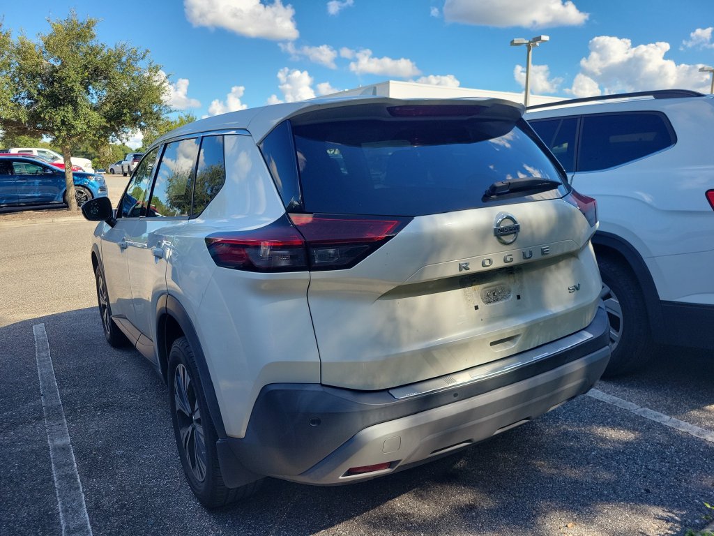 Used 2021 Nissan Rogue SV FWD image 4