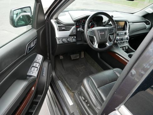 Used 2015 GMC Yukon SLT w/ Open Road Package AWD/4WD image 10