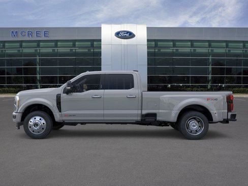 New 2026 Ford F450 Platinum w/ FX4 Off-Road Package AWD/4WD image 3