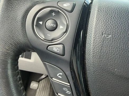 Used 2017 Honda Pilot Touring image 24
